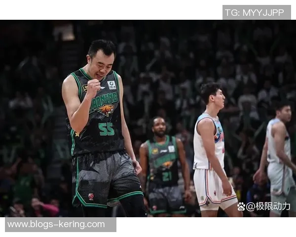 CBA季后赛激战辽宁对阵新疆首场较量精彩回顾与分析